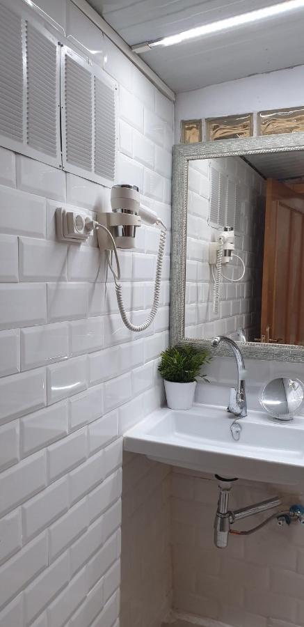 Habitacion En Casa De Familia "Valenciabonita" Εξωτερικό φωτογραφία