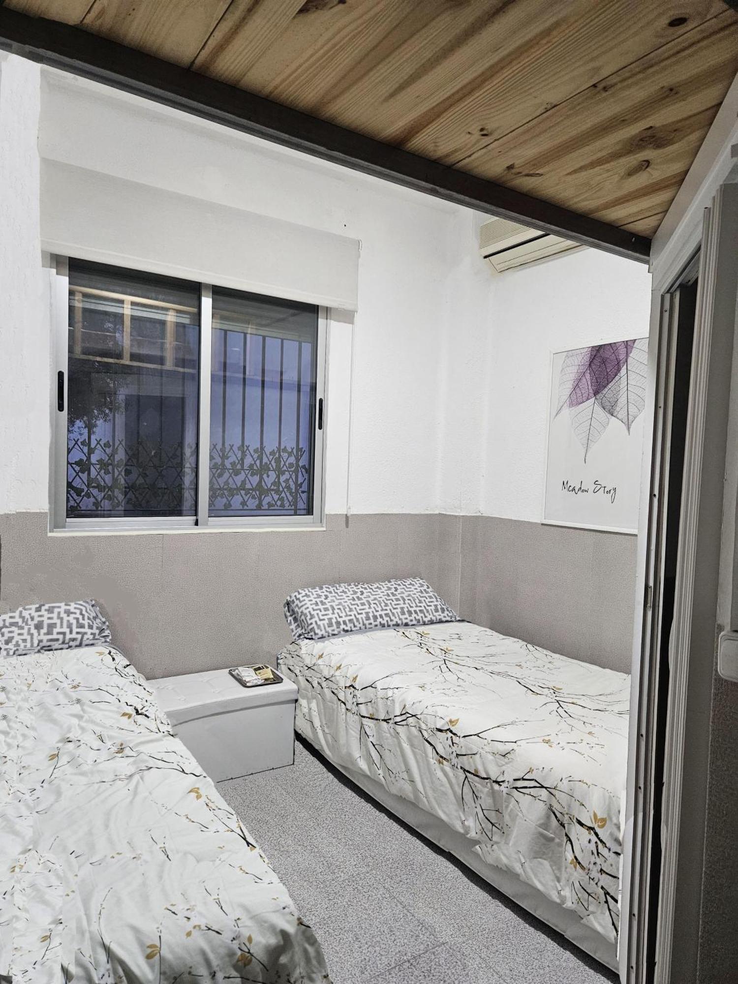 Habitacion En Casa De Familia "Valenciabonita" Εξωτερικό φωτογραφία