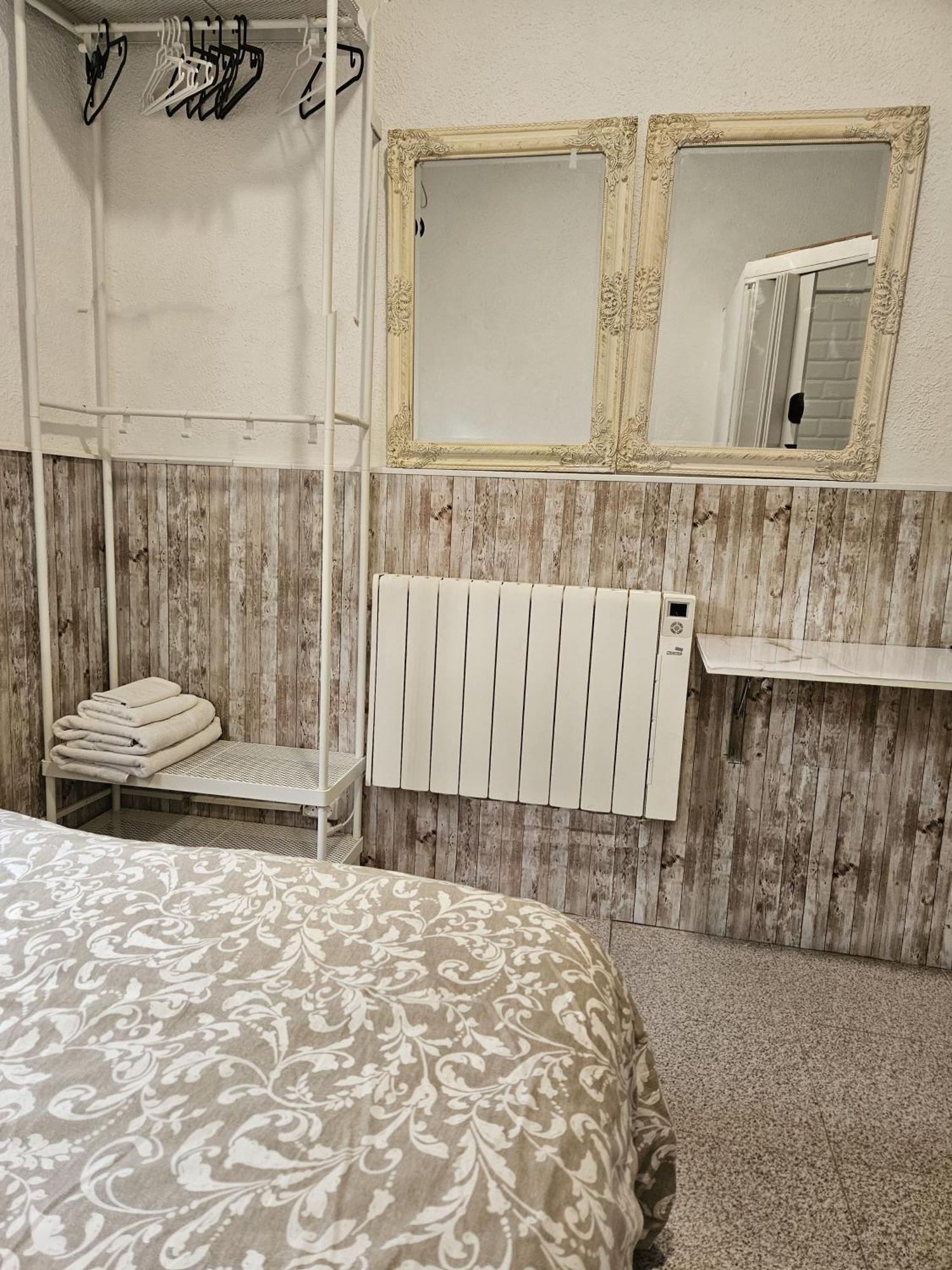 Habitacion En Casa De Familia "Valenciabonita" Εξωτερικό φωτογραφία