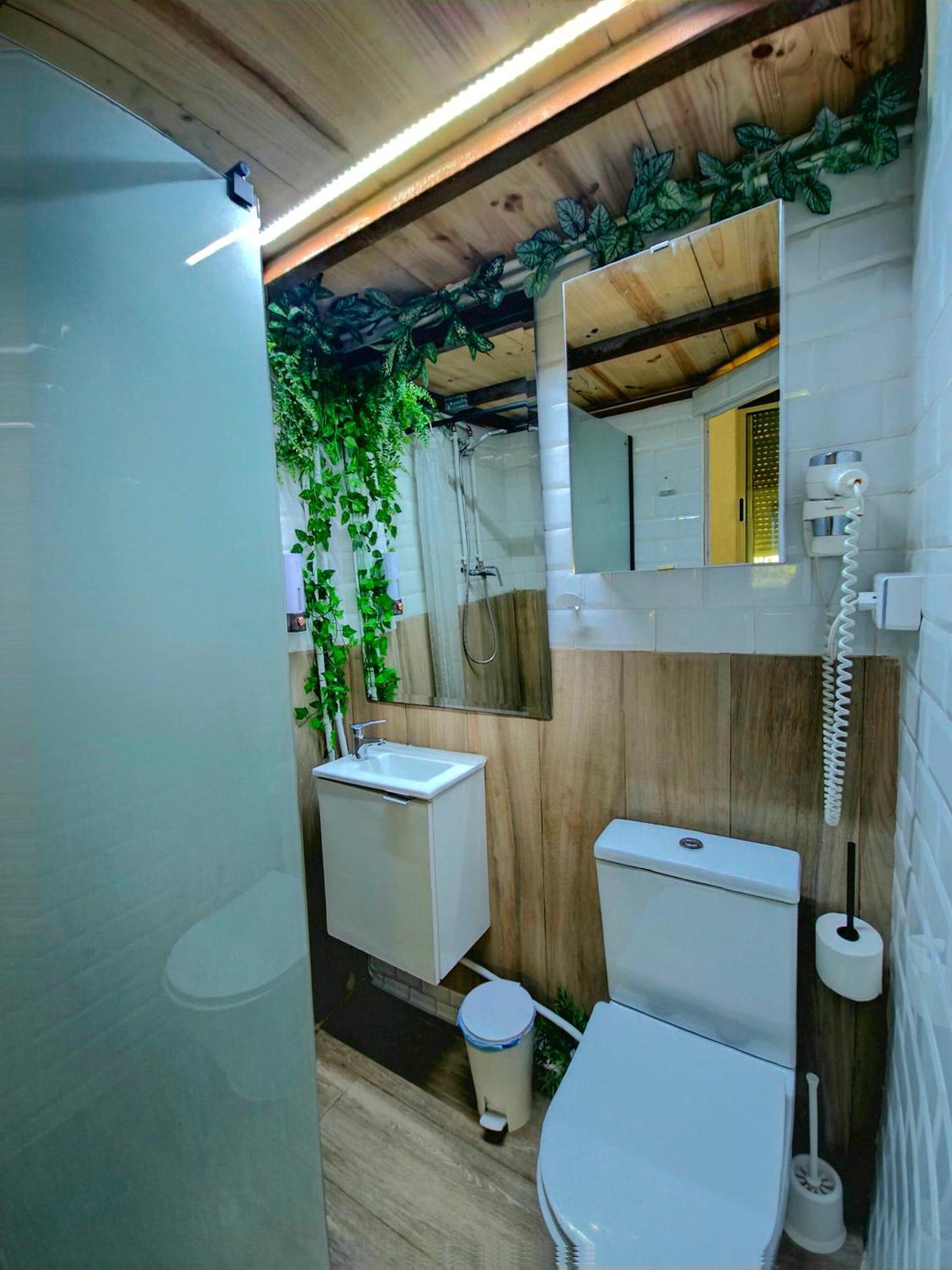 Habitacion En Casa De Familia "Valenciabonita" Εξωτερικό φωτογραφία